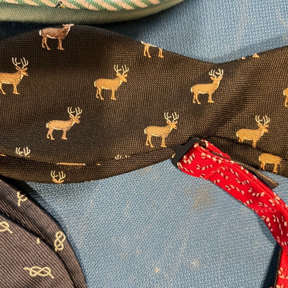 7 Preppy Bow Ties silk, Bloomingdale’s, Ralph Lauren, Cremiux, Calvin Klein - Picture 2 of 5